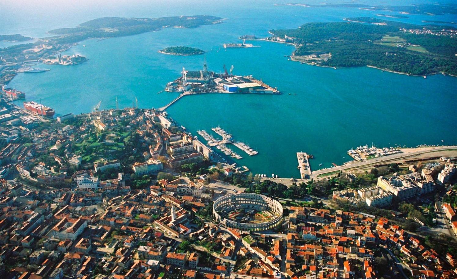 Cukar Appartement Pula